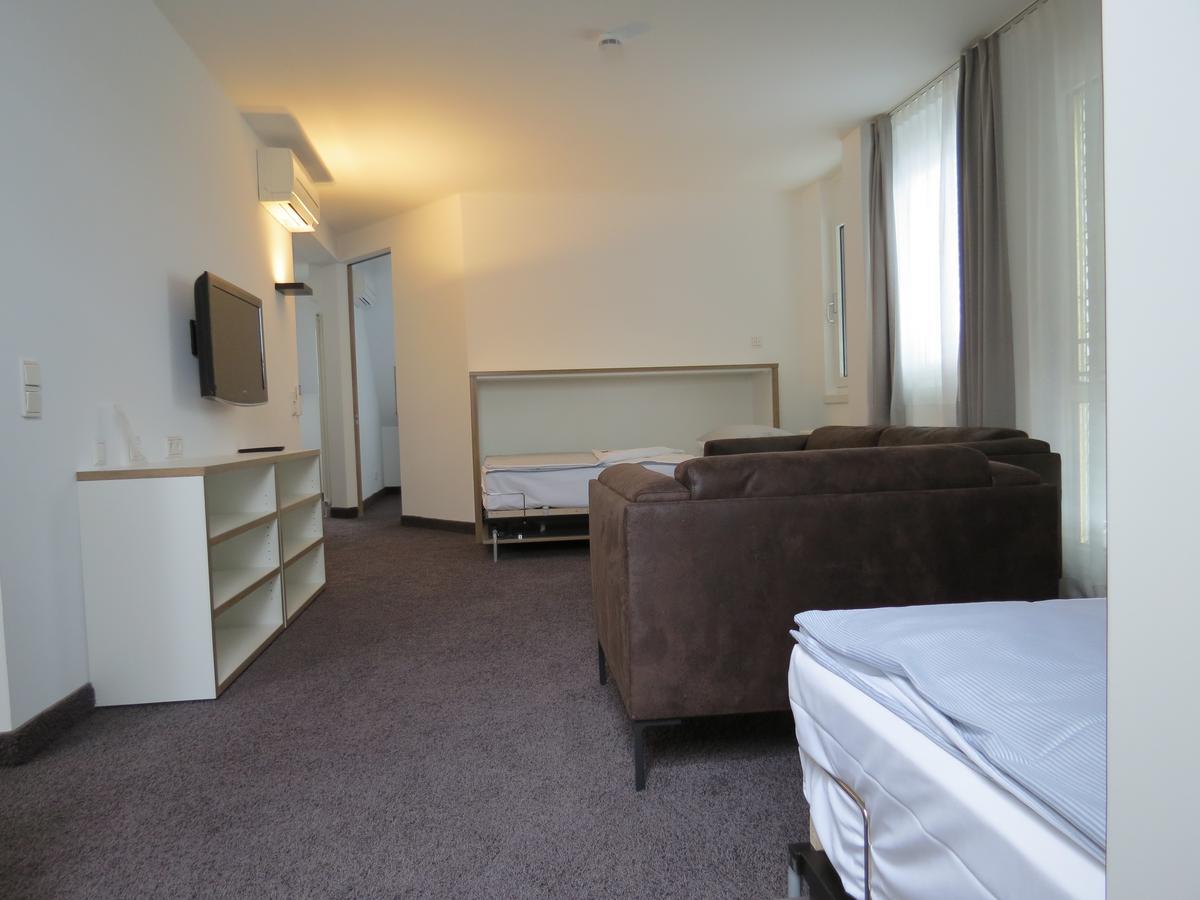 Comfor Hotel